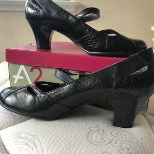 A2 Marimba Black Lizard heels sz 10M